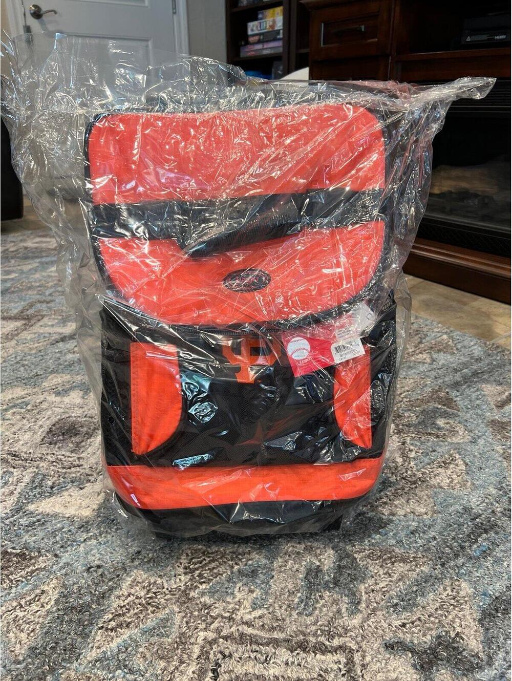 SF Giants, wheeled, insulated backpack cooler